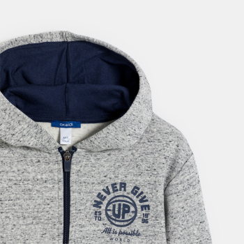 سويت شيرت بغطاء رأس باللون الرمادي للأولاد.